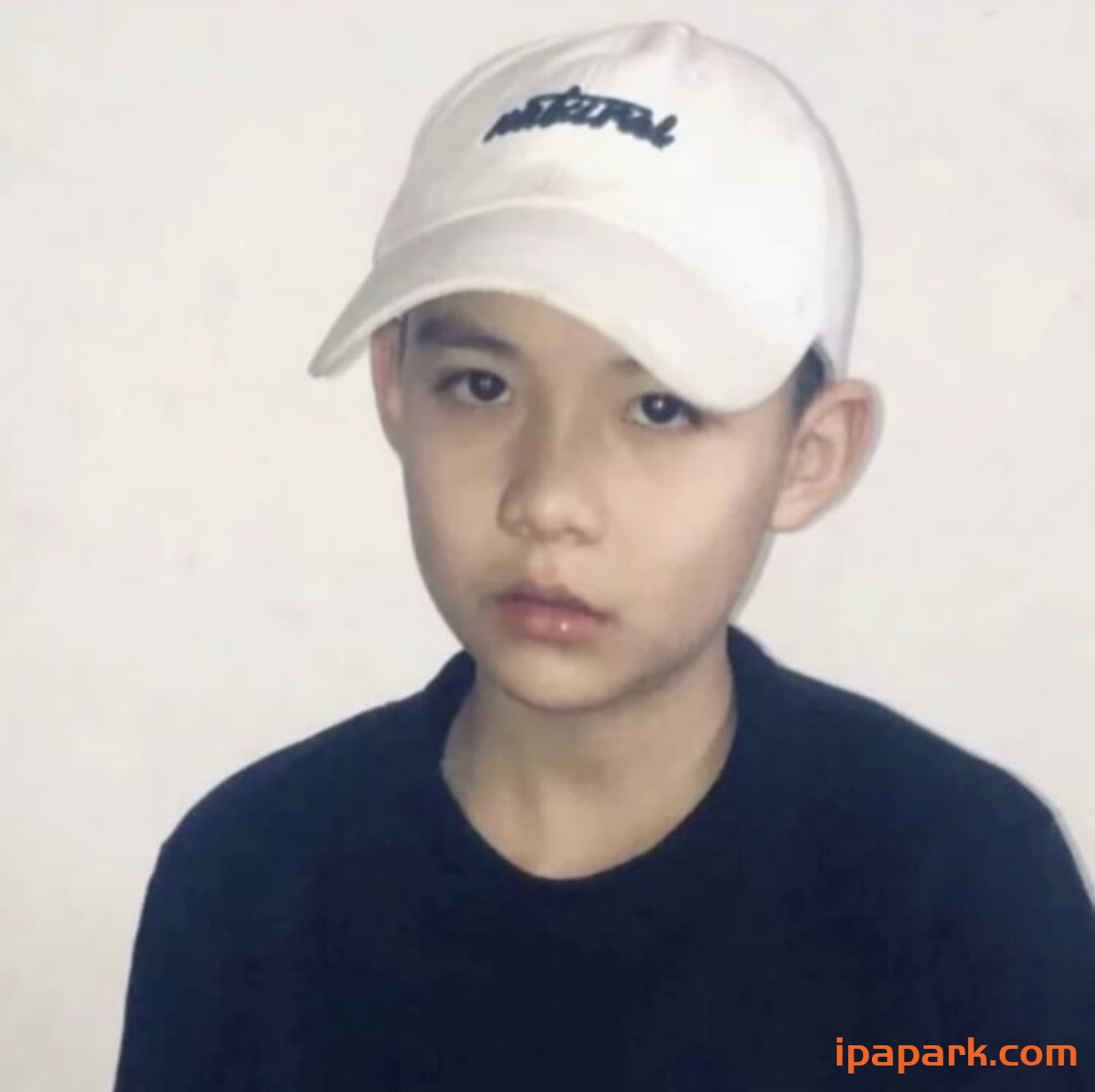 唐伯虎的头像-iPA资源站